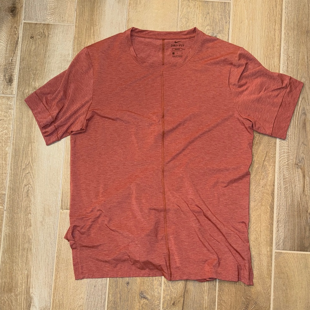 Nike Heathered Red Short Sleeve Tee